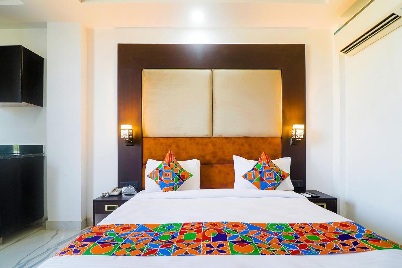 Fabhotel Kiara The Private Suites Delhi (National Capital Territory of India) Exterior foto
