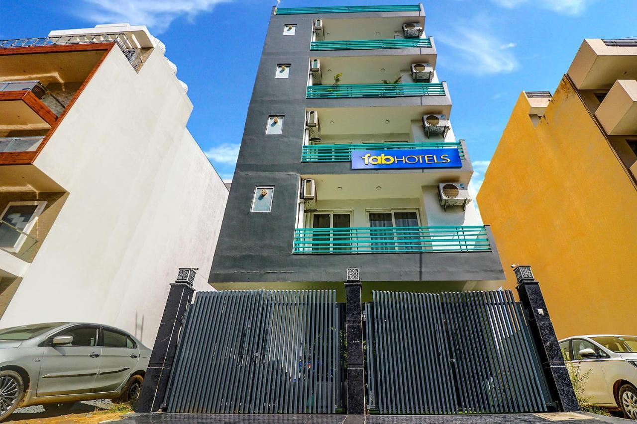 Fabhotel Kiara The Private Suites Delhi (National Capital Territory of India) Exterior foto